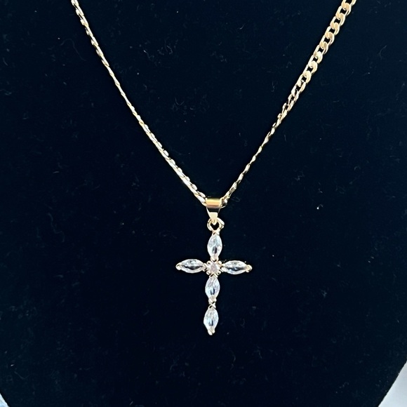 🩷-Gold Cross Pendant Necklace - Picture 2 of 2